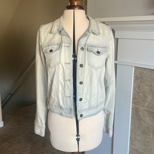 Rubbish light denim jacket with stretch